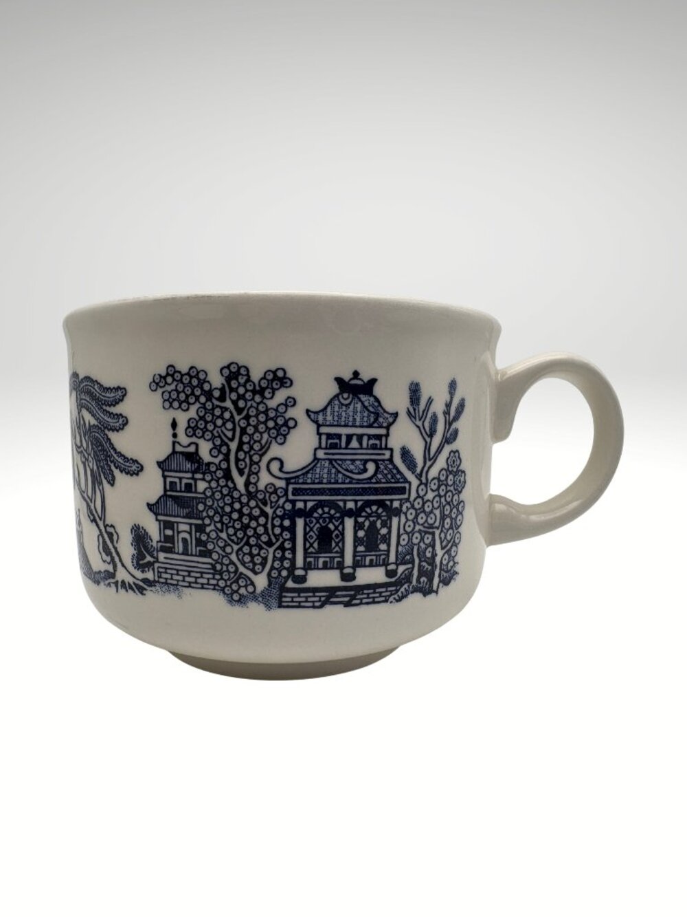 Churchill England Blue Willow Chinoiserie Cottagecore Coffee Tea Mug (SKU:018MG)